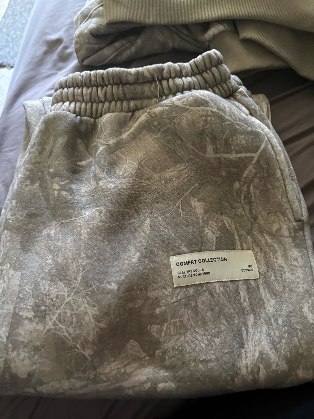 Women's Gray Tie-Dye Sweatpants
